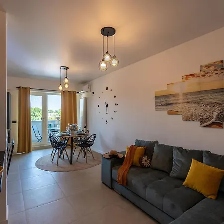 Sky Pool&spa Sea In Odyssey-parking Mamaia