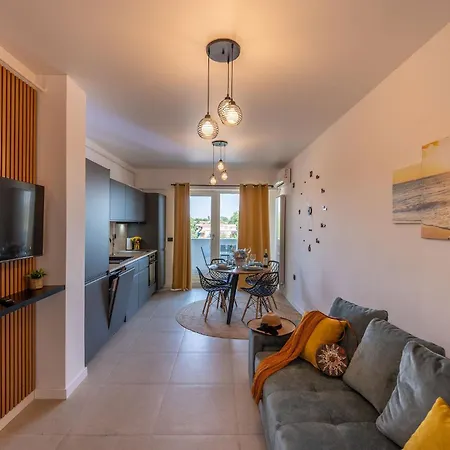 Sky Pool&spa Sea In Odyssey-parking